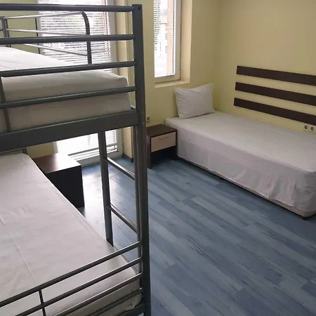 Happy Hostel