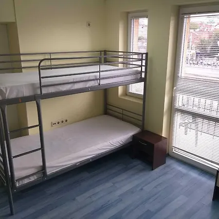 Hostel Happy